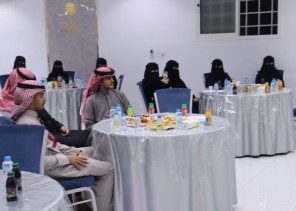 مركز الملك عبدالعزيز للتواصل الحضاري بالحدود الشمالية يستعرض تمكين المرأة في رؤية 2030