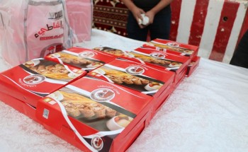 1500 صائم يتذوقون وجبات من أطعمة العالم الإسلامي في إفطارهم السنوي