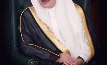 أمير تبوك يواسي أبناء الشيخ علي بن أحمد بن رفاده في وفاة والدهم