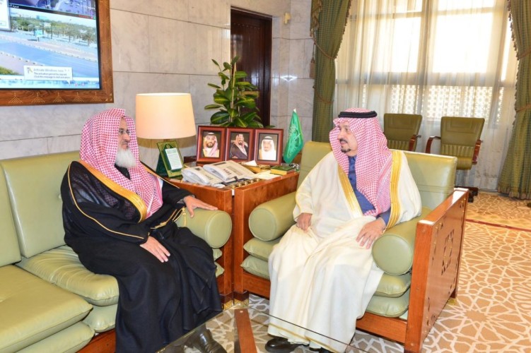 الأمير فيصل بن بندر يستقبل رئيس محكمة الاستئناف بالرياض