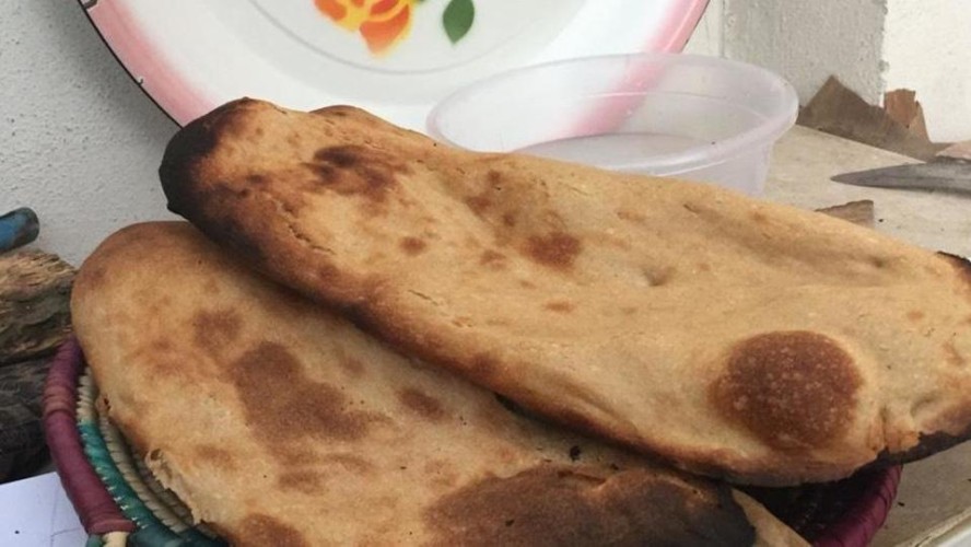 “الميفا”.. خبز شعبي يزين موائد الإفطار الرمضانية بجنوب المملكة.. تعرف على قصته (صور)