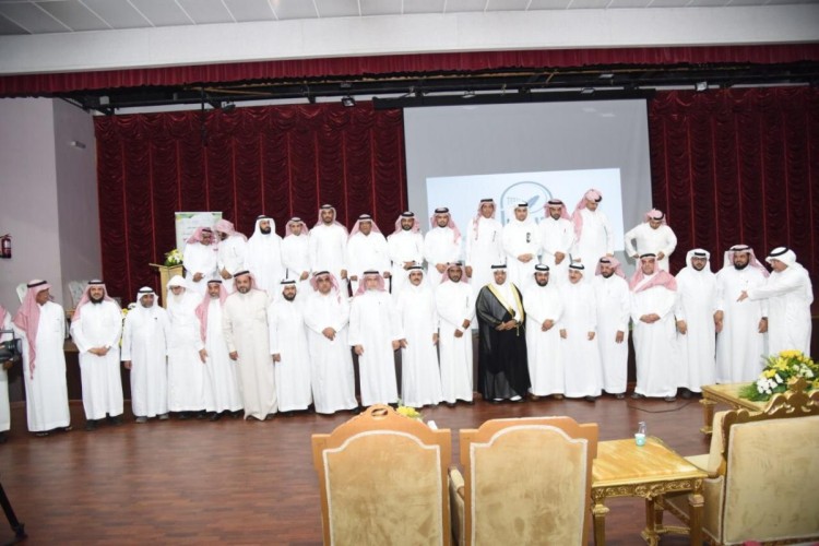 وكيل محافظ محافظة بحرة يُدشن فعاليات الحملة الصيفية لمحو الأمية بقطاع البيضاء بتعليم مكة