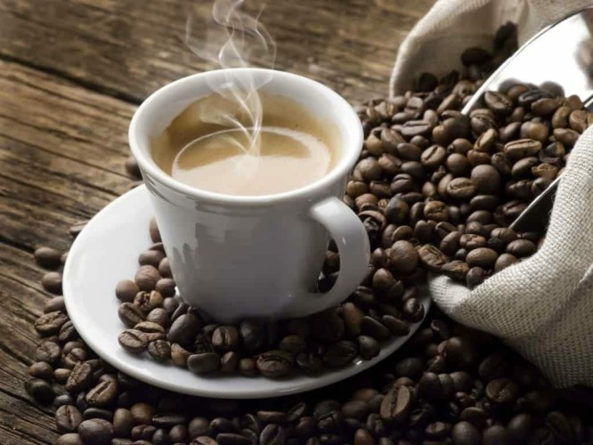 “الغذاء والدواء”: “شرب القهوة لا يسبب السرطان