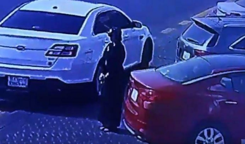 “شرطة الشرقية” تلقي القبض على الفتاة التي ظهرت في فيديو تسرق مركبة بالدمام