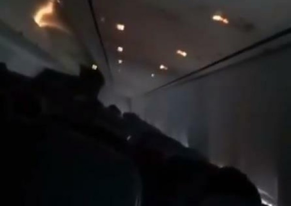 حقيقة فيديو اللحظات الأخيرة لركاب الطائرة الإندونيسية