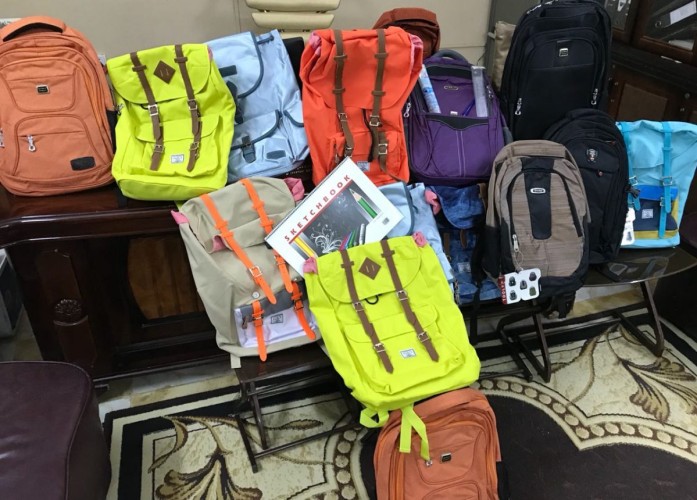 بر بيش تطلق مشروع الحقيبة المدرسية ل (٨٠٠) طالب وطالبة