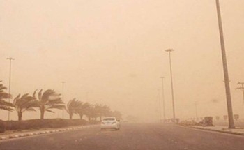 “الإنذار المبكر”: سحب رعدية ممطرة مصحوبة بالغبار والأتربة على أجزاء من الرياض