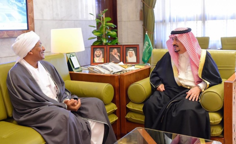 أمير الرياض يستقبل سفير السودان المعين لدى المملكة