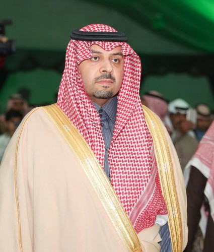 الأمير فيصل بن خالد بن سلطان يفتتح مهرجان الصقور في منطقة الحدود الشمالية