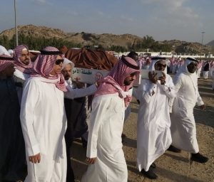 بالصور..تشييع جثمان الإعلامي الدكتور ” محمد عوجري ” بمقبرة الشرائع بـ”مكة المكرمة”