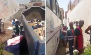 فيديو: لـ”عمالة يذبحون الدجاج” داخل أسوار مدرسة تم تخصيصها إسكان مؤقت .. وإجراء عاجل من أمانة جدة