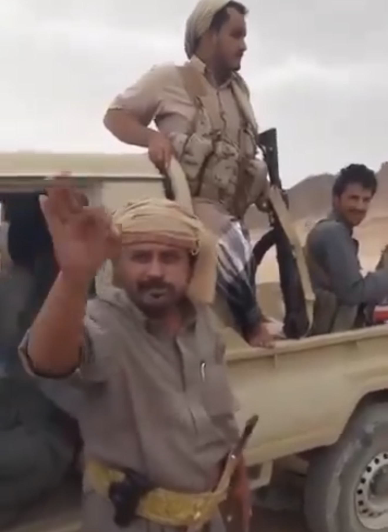 « دقت ساعة الصفر» .. بالفيديو: قبائل اليمن تعلن جاهزيتها الكاملة للتقدم نحو جبهات القتال ضد مليشيا الحوثي
