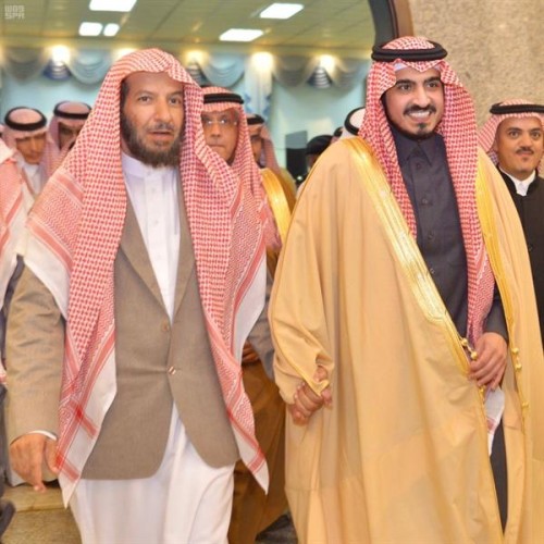 أمير مكة بالنيابة يزور الشيخ الشثري في منزله (صور)