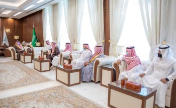 أمير حائل يستقبل مساعد مدير فرع وزارة الموارد البشرية بالمنطقة أمير حائل يستقبل مساعد مدير فرع وزارة الموارد البشرية بالمنطقة