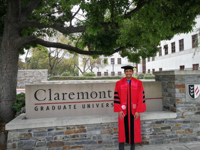 المبتعث إبراهيم الأمير يحصد درجة الدكتوراه من جامعة كاليفورنيا