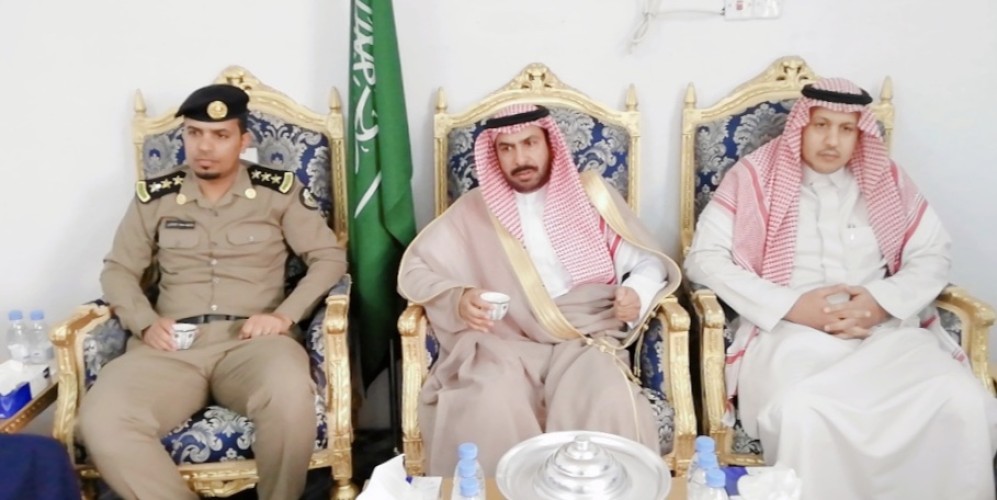 محافظ الحائط يقوم بجولة تفقدية لـ”مركز المناخ” والقرى التابعة