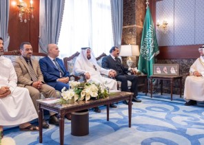 سمو محافظ الأحساء يستقبل رئيس ملتقى الجالية الأردنية بالمحافظة ويقدم التعازي في وفاة العائلة الأردنية سمو محافظ الأحساء يستقبل رئيس ملتقى الجالية الأردنية بالمحافظة ويقدم التعازي في وفاة العائلة الأردنية