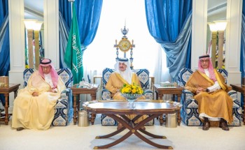 أمير الشرقية يسلم 76 وحدة سكنية لمستفيدي جمعية البر ويكرم الداعمين أمير الشرقية يسلم 76 وحدة سكنية لمستفيدي جمعية البر ويكرم الداعمين
