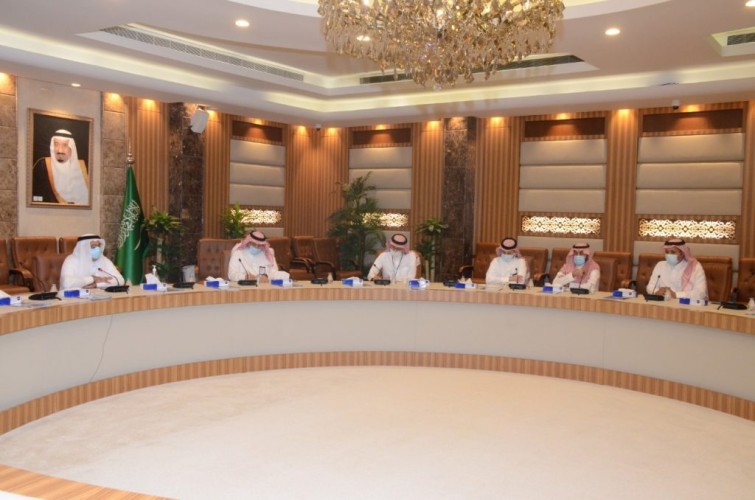 أمين الشرقية يستعرض الانجازات والخطط المستقبلية لحملة النظافة ” شيل كيستك ونظف ديرتك ” تحت عنوان ” اجازة نظيفة “