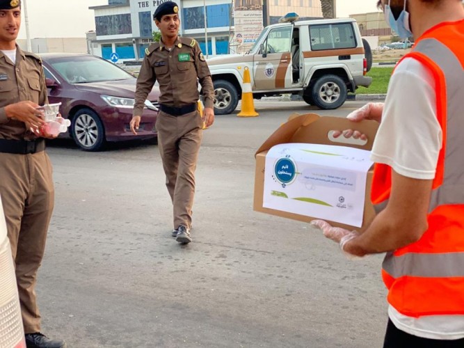 تهدف لدعم أبطال الأمن والصحة بجائحة كورونا….. 5290 فردا يستفيدون من حملة “لأنهم يستحقون” بالشرقية