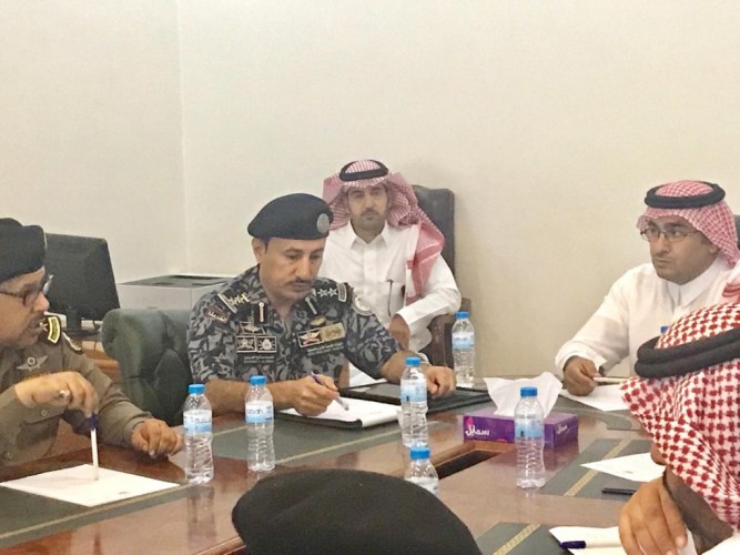 اجتماع محافظ العلا المكلف بالهيئة الملكية،والأجهزة الأمنية استعدادا لشتاء طنطورة2