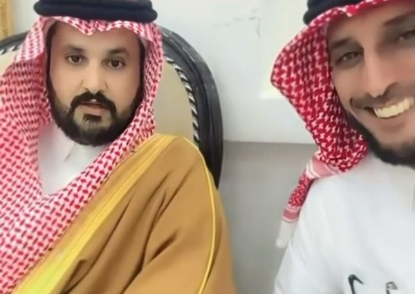 في إحدى مناسبات القبيلة.. الدكتور عبدالسلام القلادي يثمن جهود الإعلامي عبدالرحمن بن مرشد في نقل الصورة المشرفة للمجتمع