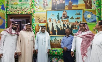 الأمير فيصل بن مساعد بن سعود يتجول في مدينة الطيبات بجدة