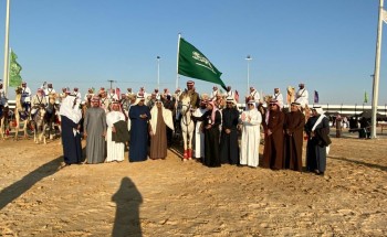 هيئة صحفيي الأحساء تعيش في صحراء سفاري بقيق
