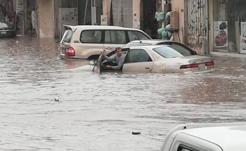 شوارع القصيم تتحول إلى بحيرات.. و«بلدية عنيزة» تعلق على غرق المنطقة الصناعية (فيديو وصور) شوارع القصيم تتحول إلى بحيرات.. و«بلدية عنيزة» تعلق على غرق المنطقة الصناعية (فيديو وصور)