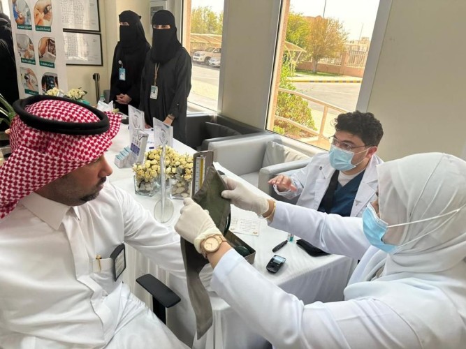 تفعيل اليوم العالمي لسرطان الرئة في بلدية الهفوف