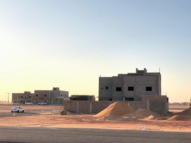 استمرار أعمال البناء بمخطط “درة العيون” في القصيم