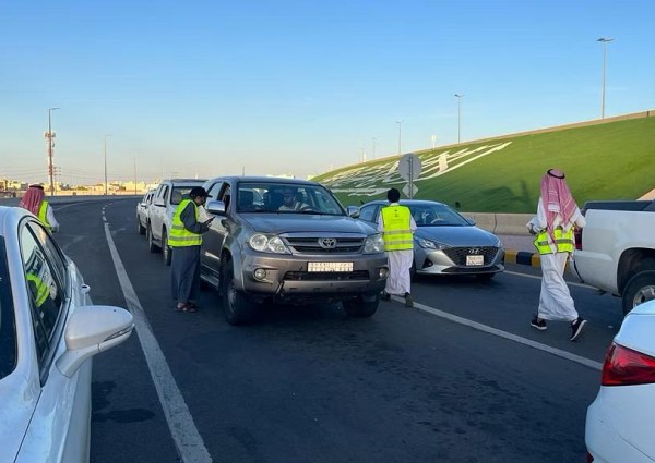جمعية العمل التطوعي بحائل تنفذ حملة توزيع وجبات إفطار خفيفة على الصائمين جمعية العمل التطوعي بحائل تنفذ حملة توزيع وجبات إفطار خفيفة على الصائمين