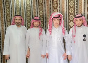 في جو أسري مختصر وبهيج .. أهالي قرية أبو رمث جنوب ”حائل” يقيمون حفل معايدة ويحتفلون بعيد الفطر المبارك في جو أسري مختصر وبهيج .. أهالي قرية أبو رمث جنوب ”حائل” يقيمون حفل معايدة ويحتفلون بعيد الفطر المبارك