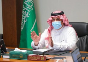 سمو أمير منطقة حائل عبدالعزيز بن سعد يعقد اجتماعاً موسعاً مع الجهات المعنية بالسياحة