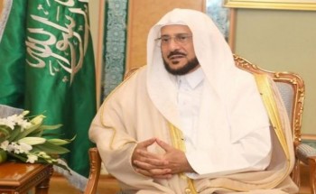 أول تعليق من وزير الشؤون الإسلامية بشأن تغيير سجاد فاخر بأحد المساجد آخر ويلوم الإمام – فيديو أول تعليق من وزير الشؤون الإسلامية بشأن تغيير سجاد فاخر بأحد المساجد آخر ويلوم الإمام – فيديو