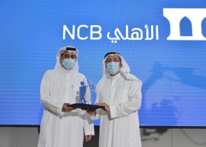 300 مليون خطوة لمنسوبي جامعة الإمام عبد الرحمن بن فيصل في ( تحدي المشي ) 300 مليون خطوة لمنسوبي جامعة الإمام عبد الرحمن بن فيصل في ( تحدي المشي )
