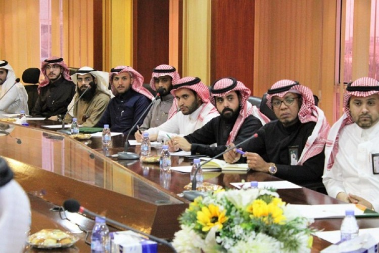 عمل القصيم يعقد عدة إجتماعات لتذليل الصعوبات والمعوقات أمام التوطين في المنطقة