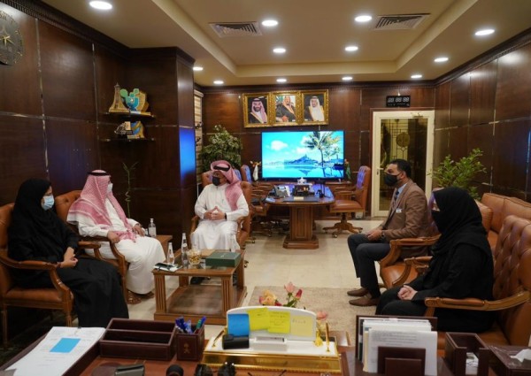 منصة طور تقيم دورة التوعية في الثقافة الادارية بجامعة الحدود الشمالية