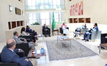 سفير المملكة لدى الأردن يلتقي وفداً من جماعة عمان لحوارات المستقبل سفير المملكة لدى الأردن يلتقي وفداً من جماعة عمان لحوارات المستقبل