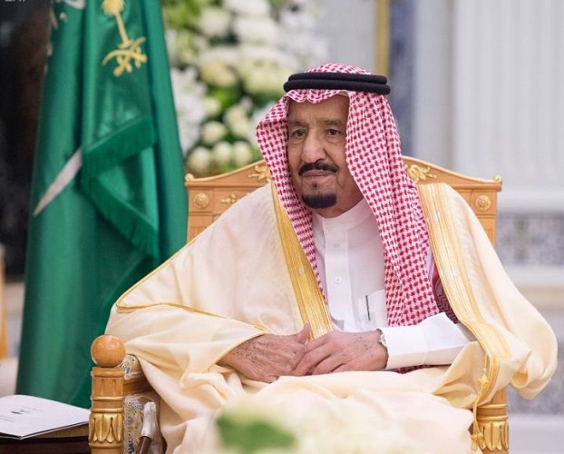 خادم الحرمين: الدين الإسلامي شرع مطهر وليس رأيا يرتجل