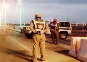 تطبيقًا لقرار منع التجول.. شاهد: جهودرجال أمن الطرق في الدغارير بـ”صامطة” في كافة الشوارع والطرق