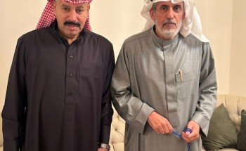 الباحث مبارك الزبني يزور الفنان خالد السلامة في ديوانه الخاص بحائل للاطمئنان على صحته الباحث مبارك الزبني يزور الفنان خالد السلامة في ديوانه الخاص بحائل للاطمئنان على صحته