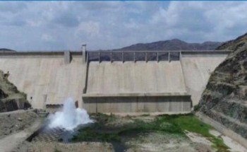 فرع وزارة البيئة والمياه والزراعة بمنطقة جازان يغلق بوابات سد وادي بيش فرع وزارة البيئة والمياه والزراعة بمنطقة جازان يغلق بوابات سد وادي بيش