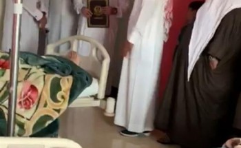 بالفيديو..أمير عسير يعتذر للمصابين في حـادثة التسمم.. ويُؤكد القبض على المسؤولين وإيداعهم بالسجن بالفيديو..أمير عسير يعتذر للمصابين في حـادثة التسمم.. ويُؤكد القبض على المسؤولين وإيداعهم بالسجن