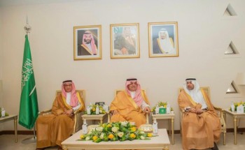 سمو محافظ حفر الباطن يلتقي وزير الصحة وعددًا من قيادات الصحة