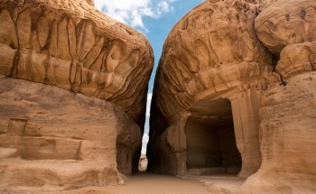 العلا تكثف استعداداتها لاستقبال الزوار في أكتوبر المقبل العلا تكثف استعداداتها لاستقبال الزوار في أكتوبر المقبل