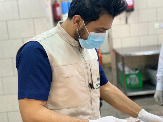 أمانة تبوك تنفذ أكثر من 22 ألف جولة رقابية خلال النصف الأول من رمضان