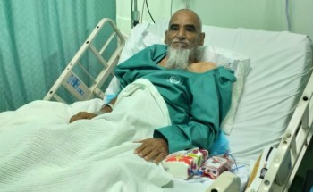 مرابط بالحد الجنوبي يتبرع بكليته لإنهاء معاناة والده مع الفشل الكلوي مرابط بالحد الجنوبي يتبرع بكليته لإنهاء معاناة والده مع الفشل الكلوي