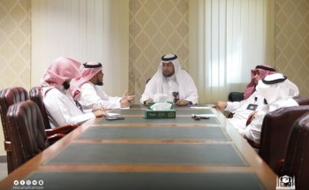 اللجنة المكلفة بمقابلة المتقدمين لمهنة التطويف بالمسجد الحرام تعقد اجتماعها الثاني لمناقشة وضع آلية مقابلة المطوفين الجدد اللجنة المكلفة بمقابلة المتقدمين لمهنة التطويف بالمسجد الحرام تعقد اجتماعها الثاني لمناقشة وضع آلية مقابلة المطوفين الجدد