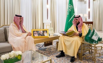 سمو أمير منطقة الجوف يتسلّم التقرير الختامي لأعمال منتدى الجوف الزراعي الدولي ويكرم ثلاثة نحالين وينوه بدعم القيادة للقطاع الزراعي سمو أمير منطقة الجوف يتسلّم التقرير الختامي لأعمال منتدى الجوف الزراعي الدولي ويكرم ثلاثة نحالين وينوه بدعم القيادة للقطاع الزراعي